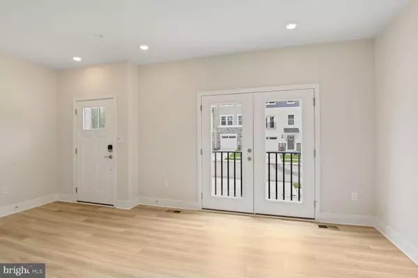 Glen Burnie, MD 21060,6835 WINTERHILL LN
