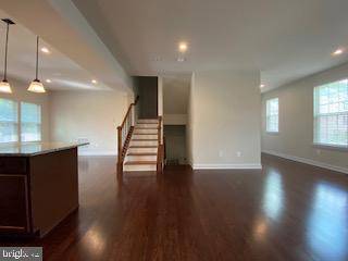 Annandale, VA 22003,4514 JOSEPH BRISTOW LN
