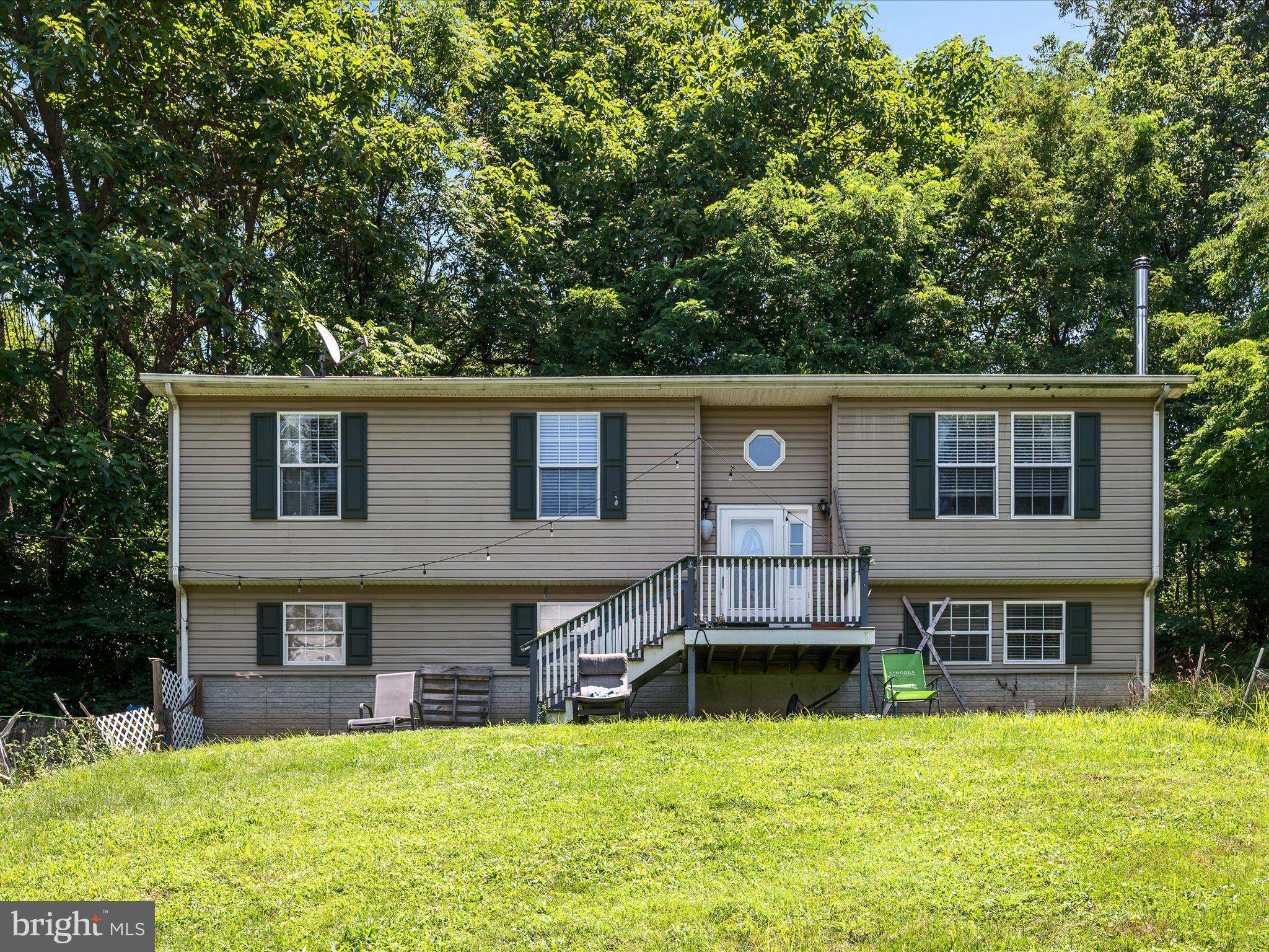 303 HUCK FINN DR, Front Royal, VA 22630