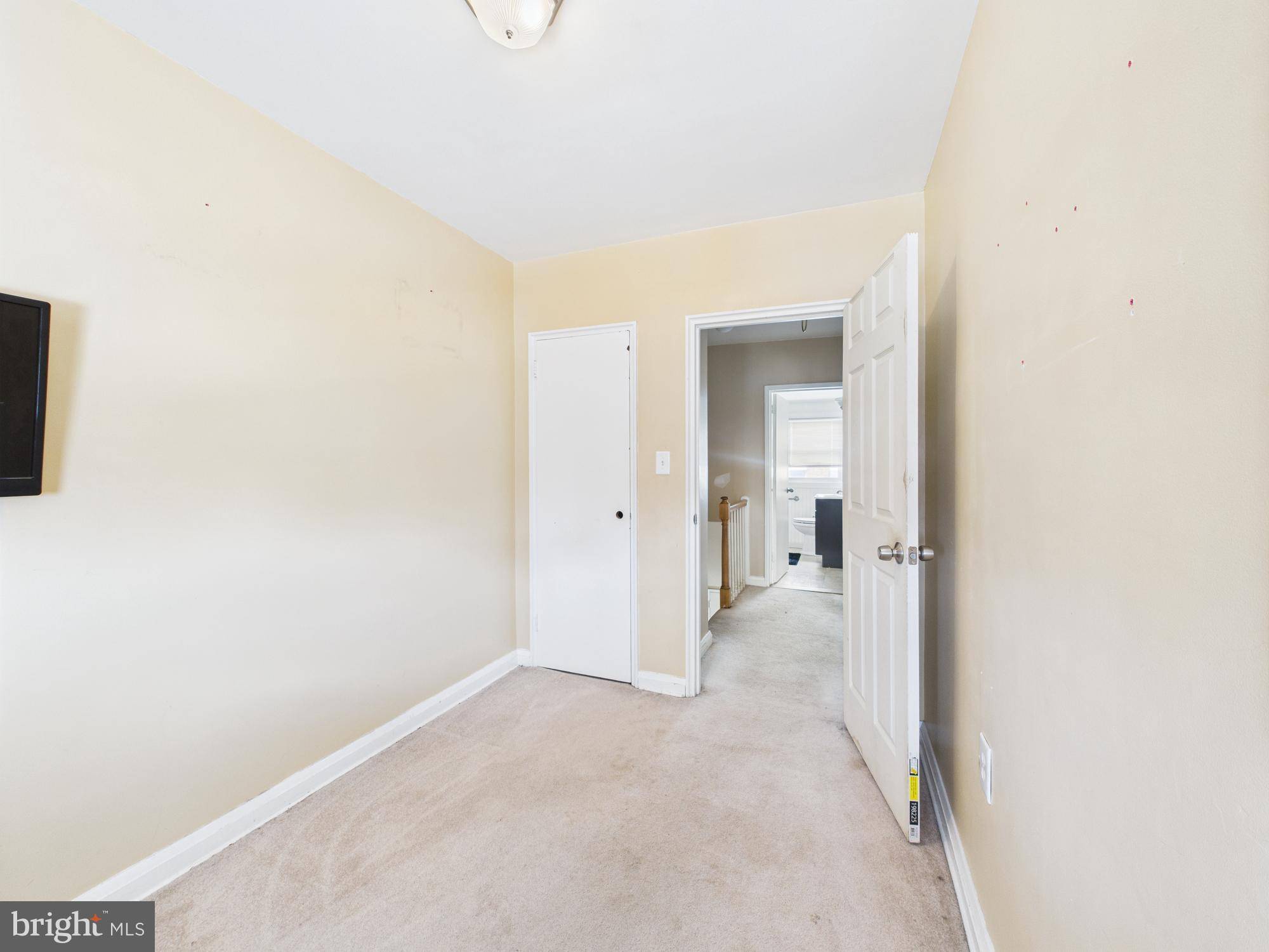 Dundalk, MD 21222,2743 KIRKLEIGH