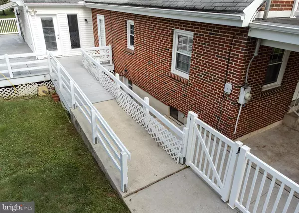 Mechanicsburg, PA 17055,1239 W TRINDLE RD