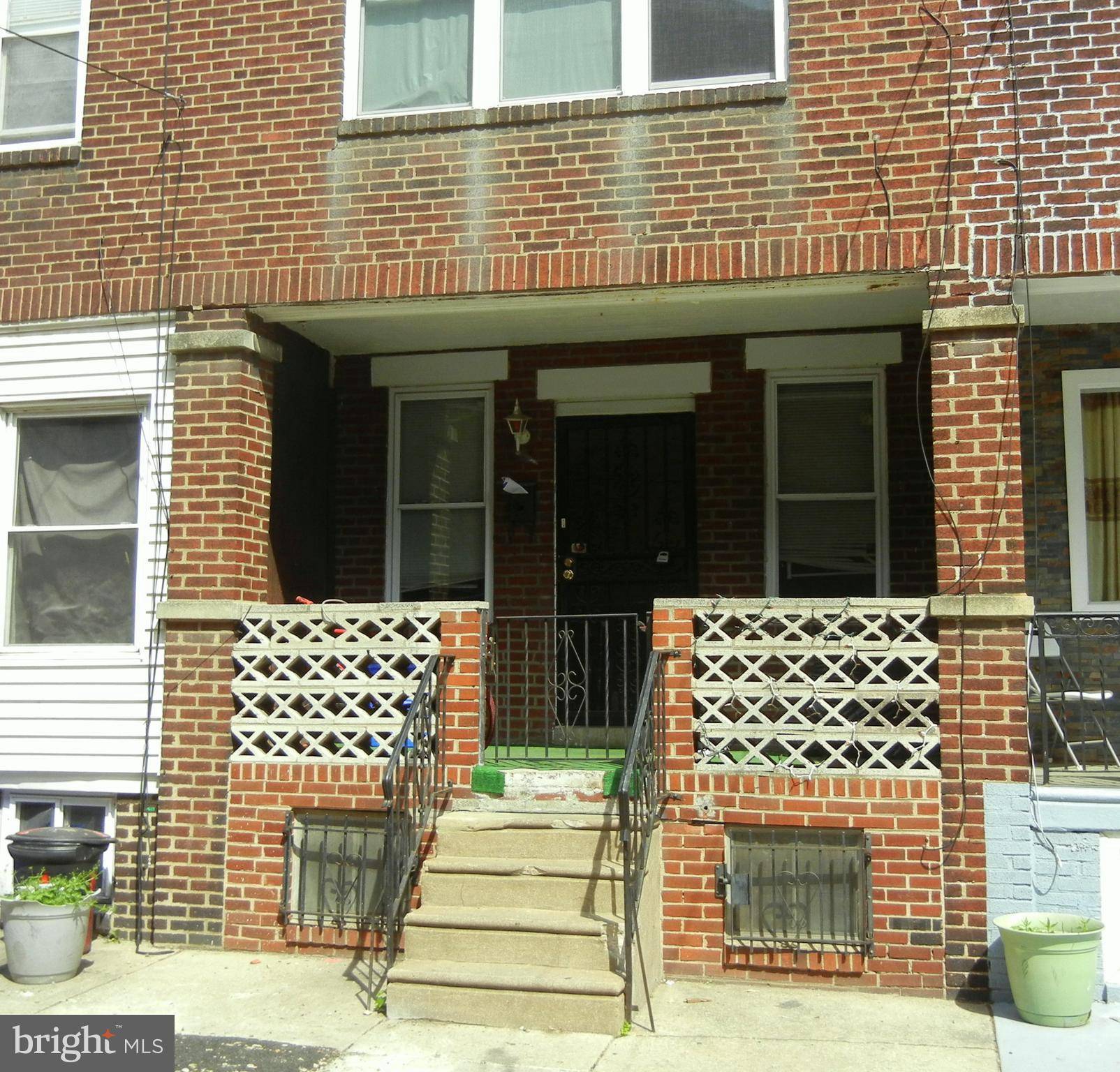 1643 S MARSTON ST, Philadelphia, PA 19145