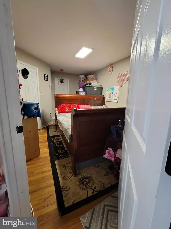 Manassas, VA 20111,9111 YORKSHIRE LN
