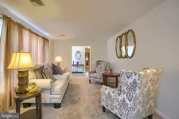 Harrisburg, PA 17112,4601 CARROLLTON DR