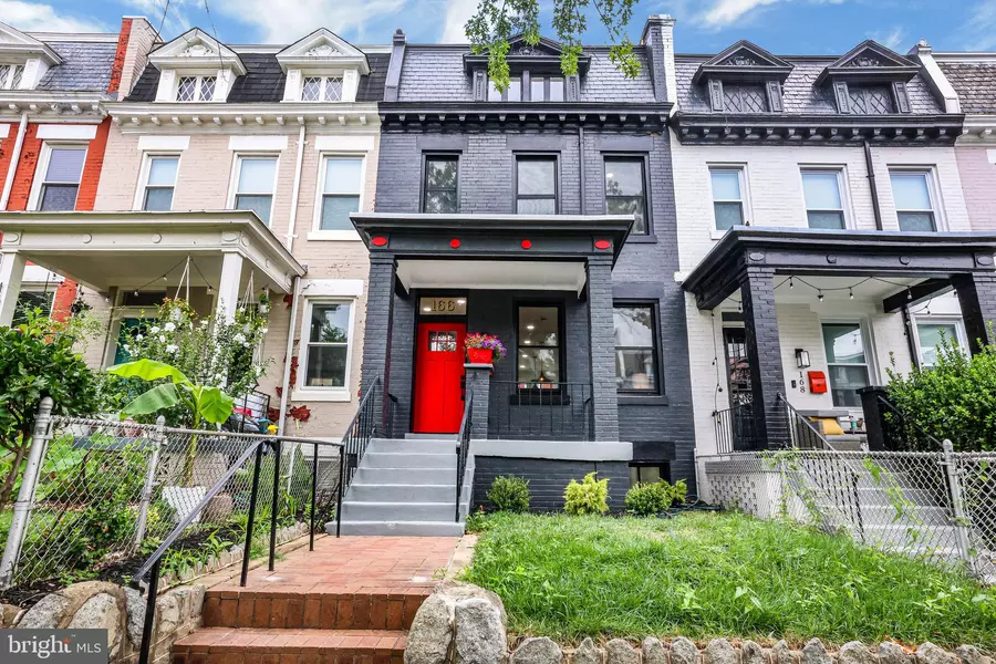 166 UHLAND TER NE, Washington, DC 20002