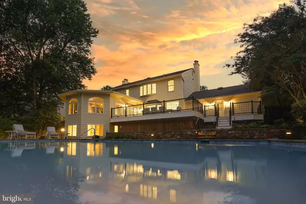 Vienna, VA 22181,2504 W MEREDITH DR