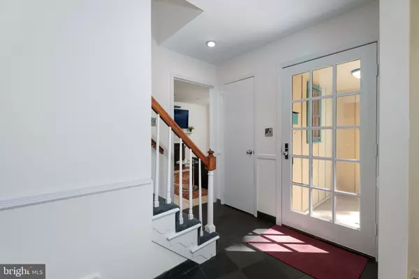 Princeton, NJ 08540,22 VALLEY RD