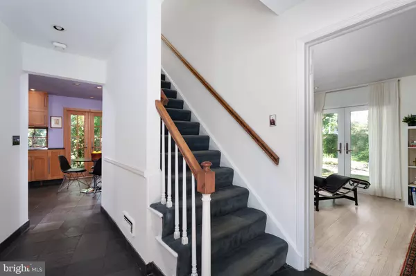 Princeton, NJ 08540,22 VALLEY RD