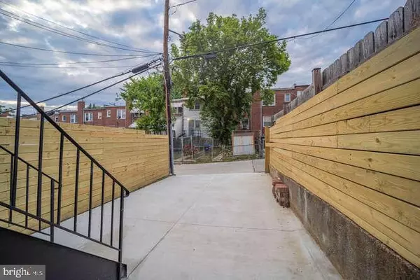 Washington, DC 20020,1632 RIDGE PL SE
