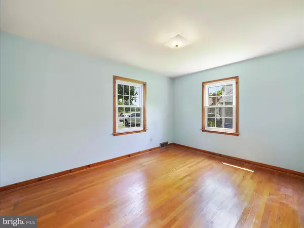 Hagerstown, MD 21740,913 KENWOOD DR