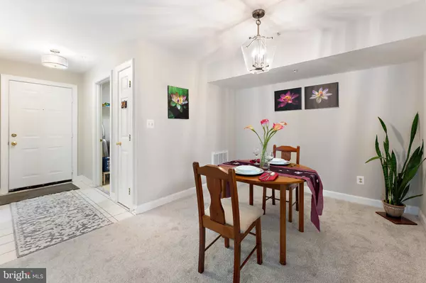 Fairfax, VA 22033,12253 FAIRFIELD HOUSE DR #405