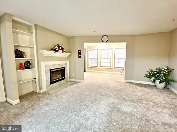 Fairfax, VA 22033,12253 FAIRFIELD HOUSE DR #405