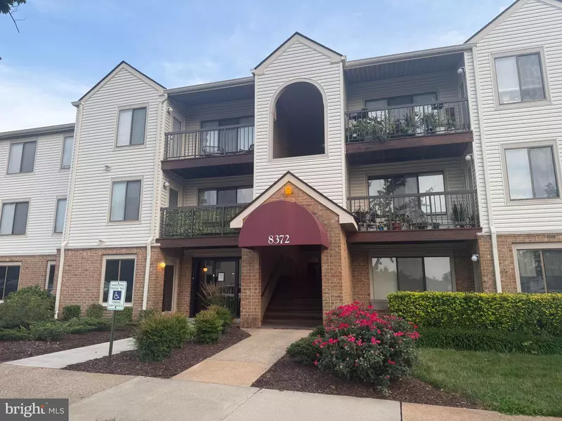 8372 BUTTRESS LN #103, Manassas, VA 20110