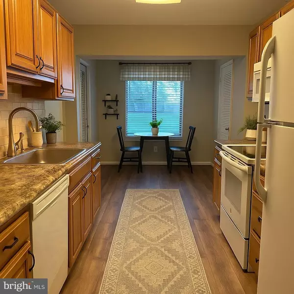 Manassas, VA 20110,8372 BUTTRESS LN #103