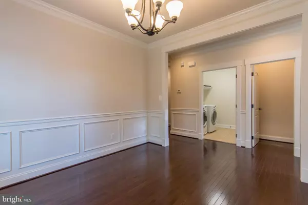 Falls Church, VA 22042,3209 GARY CT