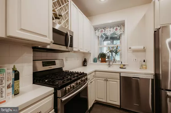 Philadelphia, PA 19127,207 KRAMS AVE