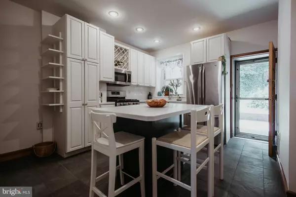 Philadelphia, PA 19127,207 KRAMS AVE