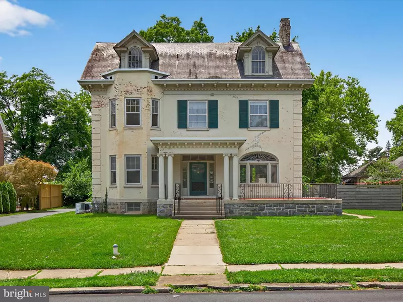1070 WHEATLAND AVE, Lancaster, PA 17603