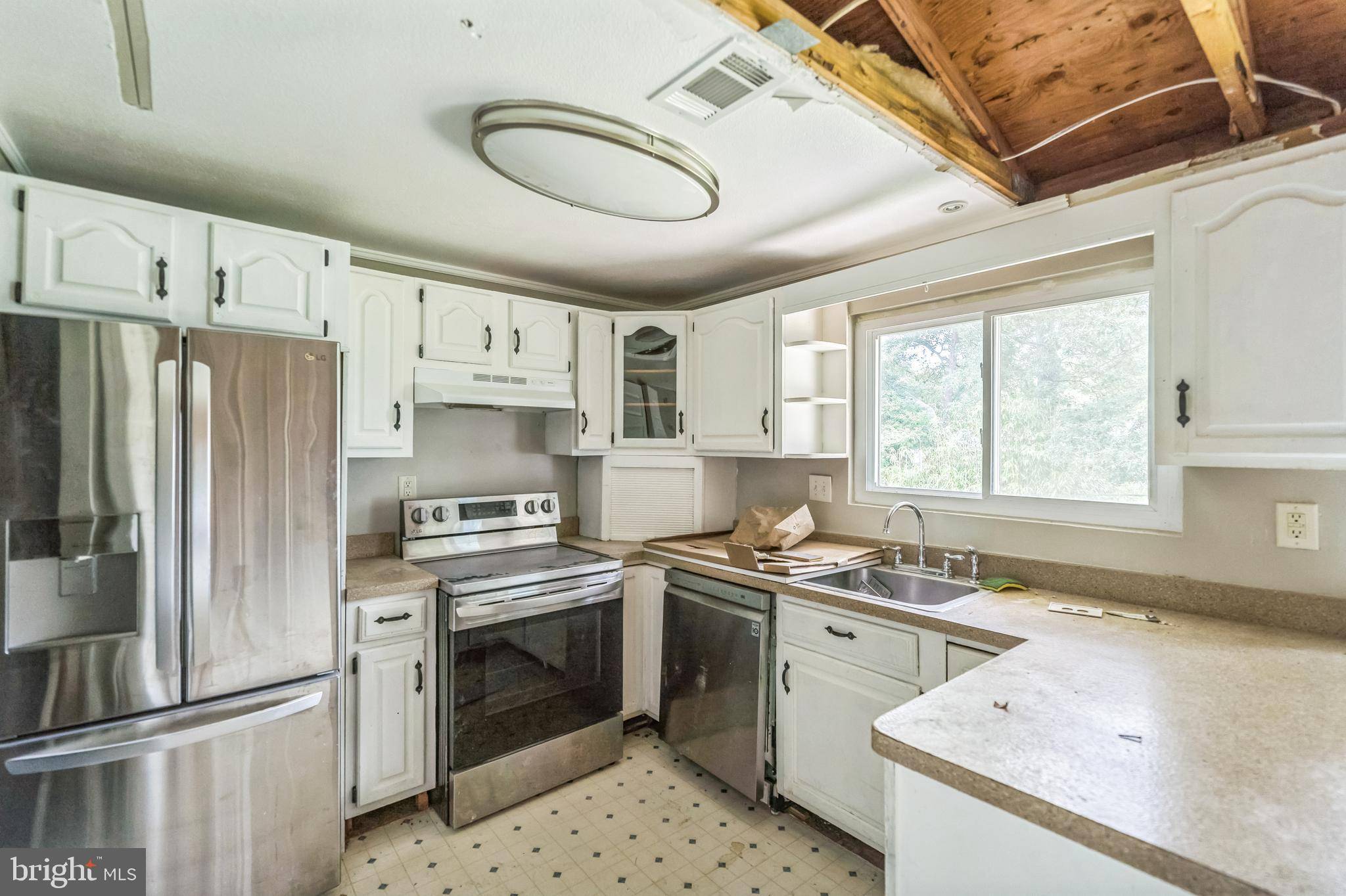 Waldorf, MD 20602,15 CARDIGAN CT