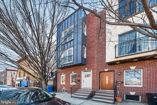 940 S 5TH ST, Philadelphia, PA 19147