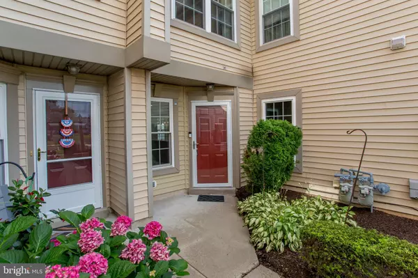 Warwick, PA 18974,605 JULIAN DR W #W
