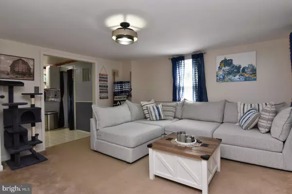 Blades, DE 19973,7 W 7TH