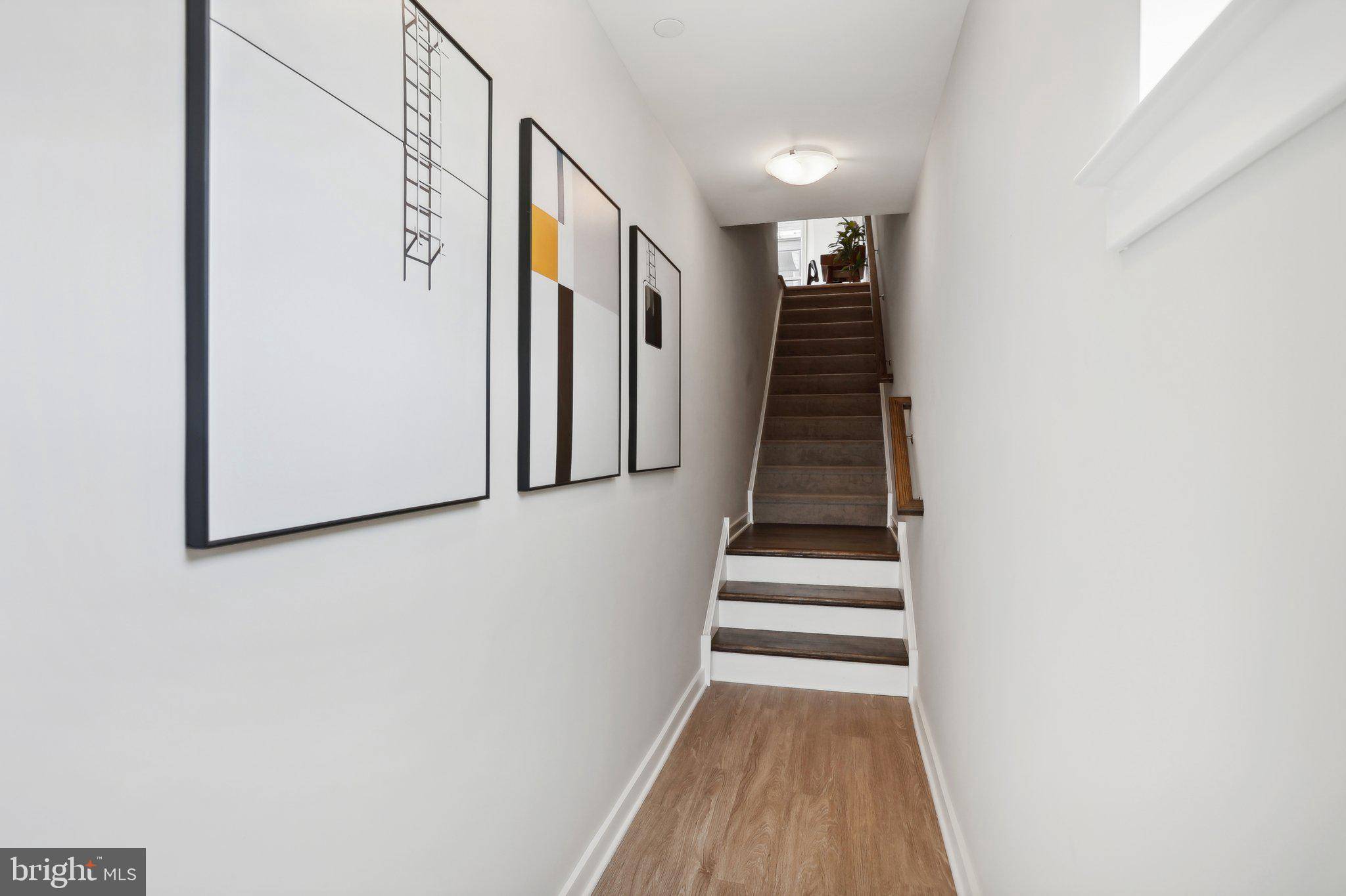 Conshohocken, PA 19428,906 RIVERPLACE DR #6M