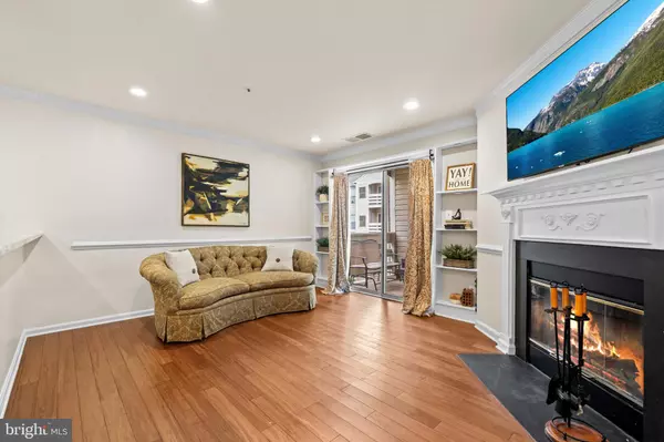 Alexandria, VA 22304,244 S REYNOLDS ST #201