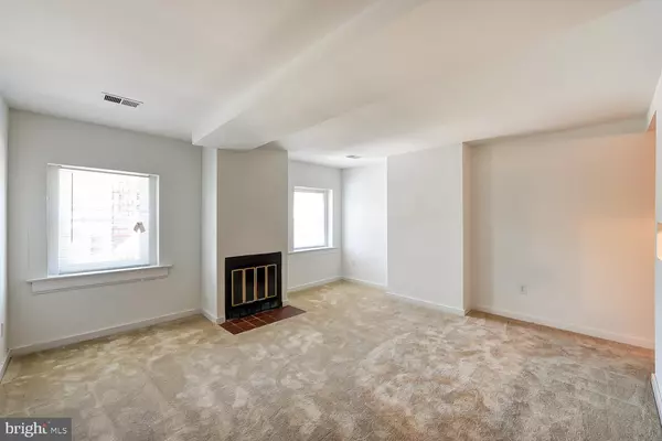 2441 18TH ST NW #5, Washington, DC 20009
