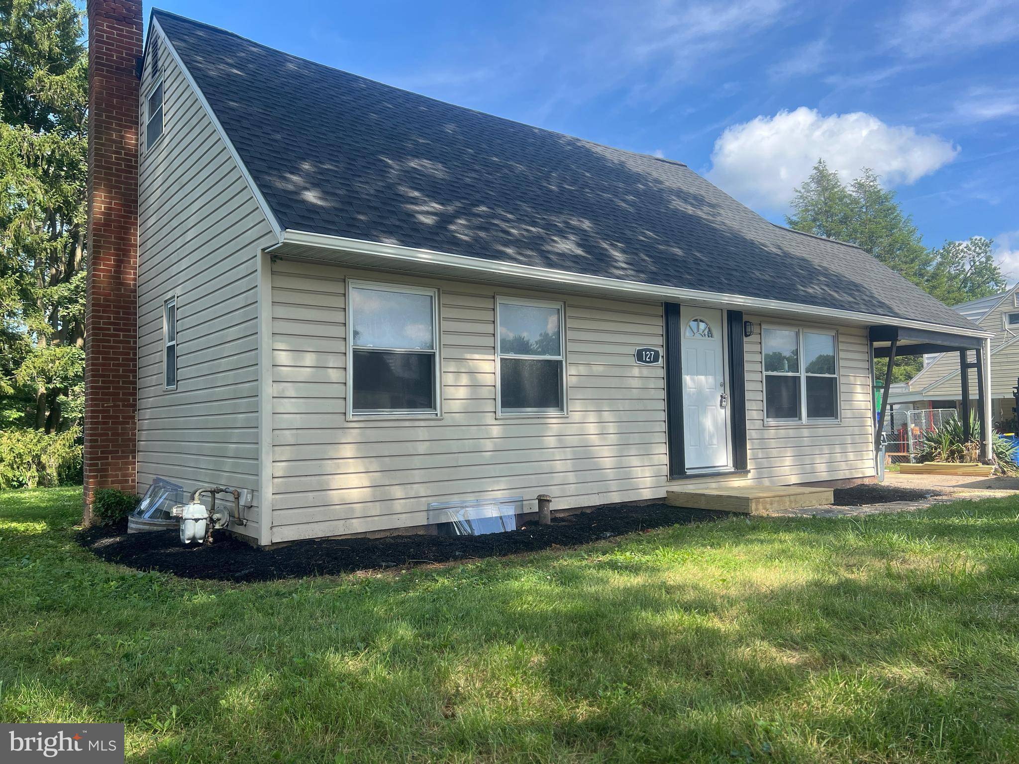 127 SYLVAN DR, York, PA 17402