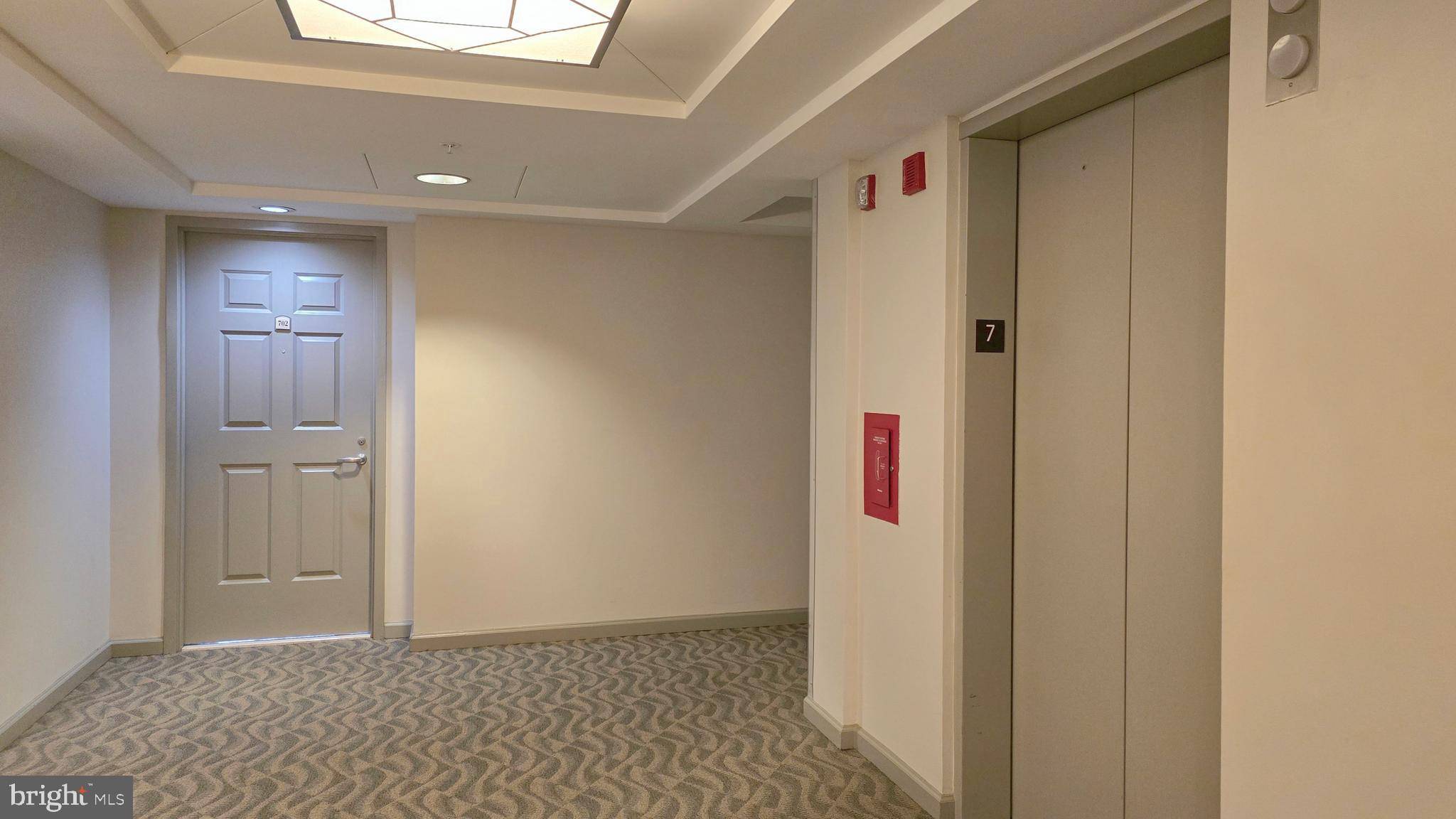 Arlington, VA 22203,880 N POLLARD ST #702