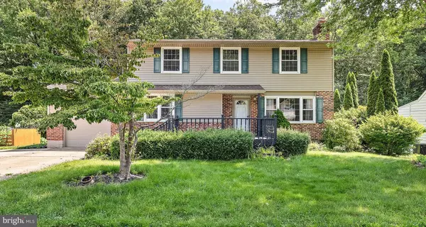 13 STURBRIDGE DR, Wilmington, DE 19810
