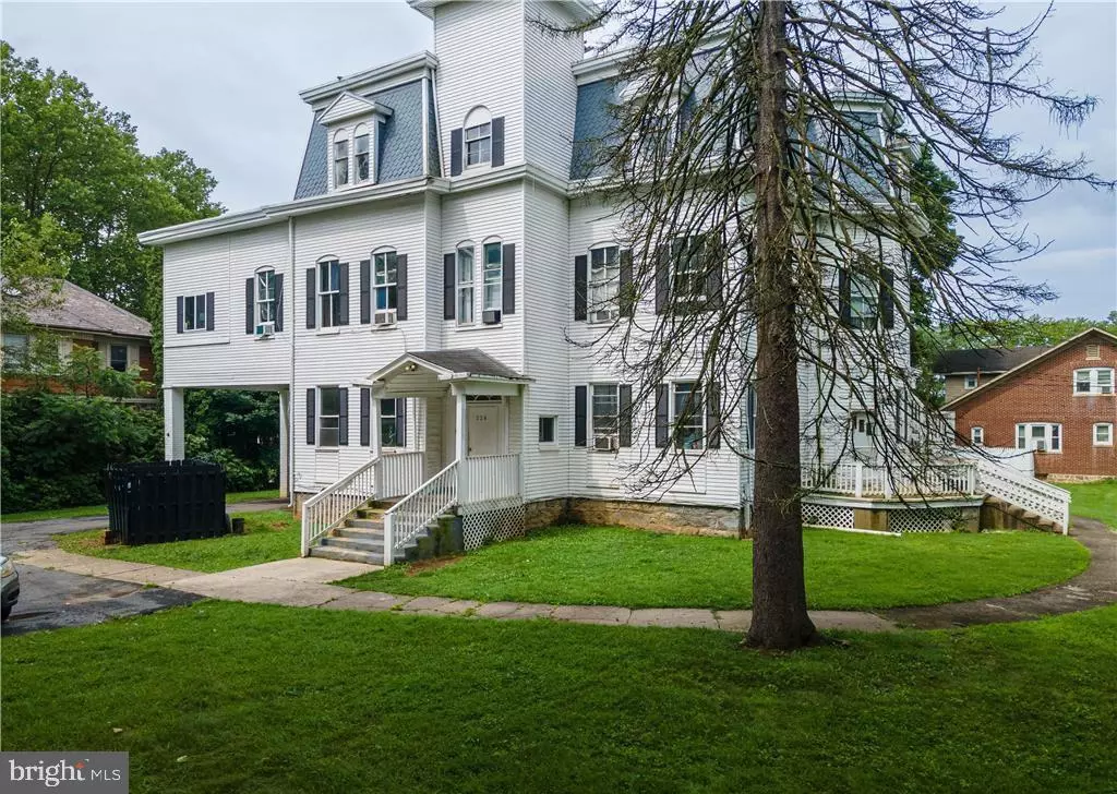 Easton, PA 18042,228 N 14TH ST