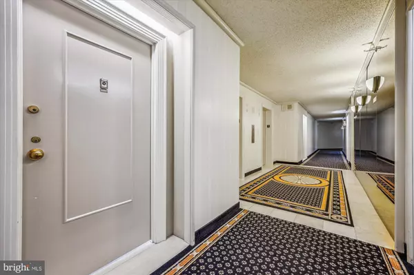 Rockville, MD 20852,5800 NICHOLSON LN #1-908