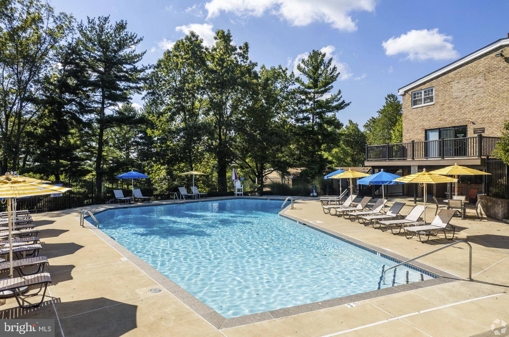 Radnor, PA 19087,284 IVEN AVE #2B-252-2A