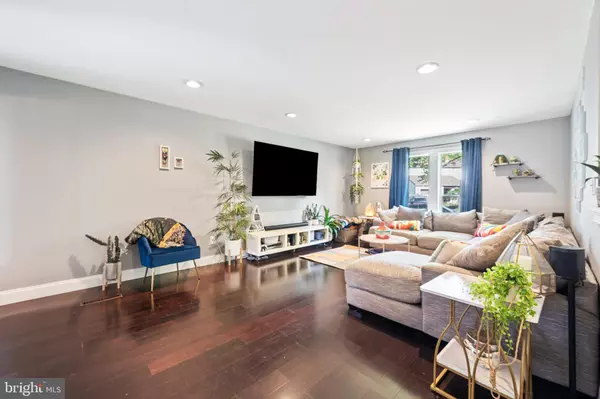 Hightstown, NJ 08520,25 PENNINGTON RD