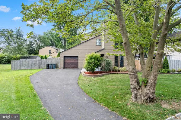25 PENNINGTON RD, Hightstown, NJ 08520