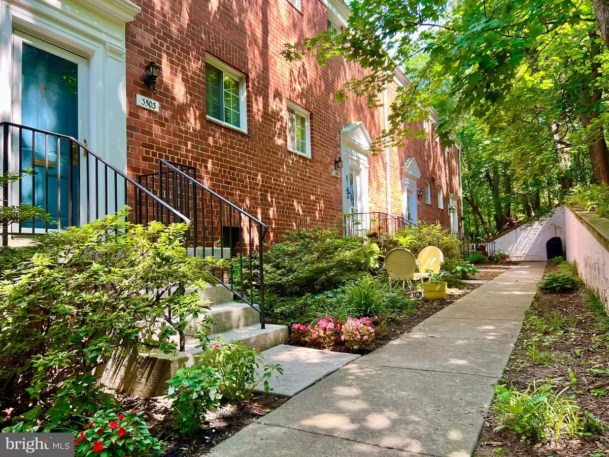 Alexandria, VA 22302,3503 VALLEY DR