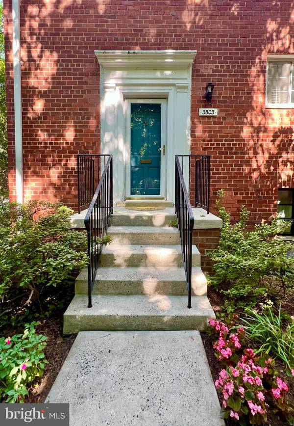 Alexandria, VA 22302,3503 VALLEY DR