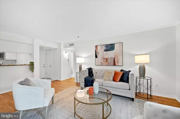 Mclean, VA 22102,1524 LINCOLN WAY #111