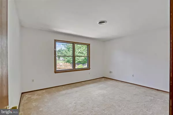 Hagerstown, MD 21740,226-230 WAKEFIELD RD