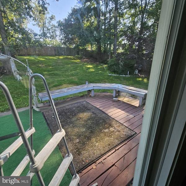 Springfield, VA 22152,7717 GLENISTER DR