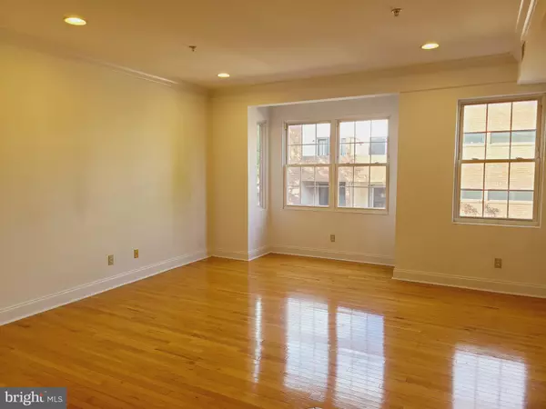 Philadelphia, PA 19147,1220 SOUTH ST #2