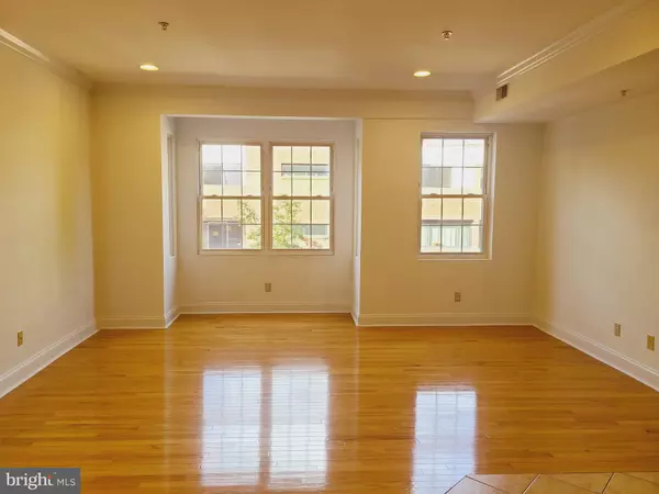 Philadelphia, PA 19147,1220 SOUTH ST #2