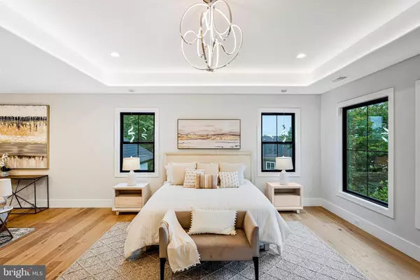 Oakton, VA 22124,11410 WAPLES MILL RD