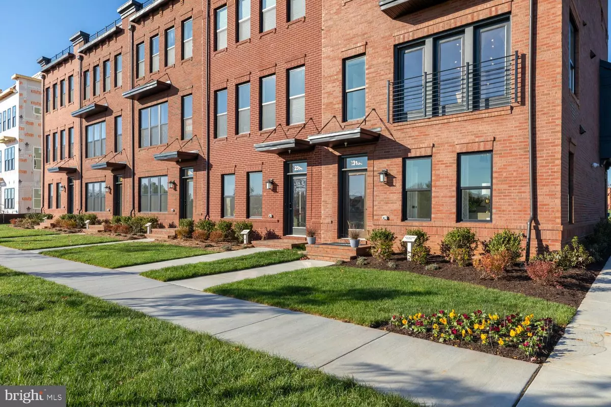 Ashburn, VA 20148,42190 SUMMER SUN TER