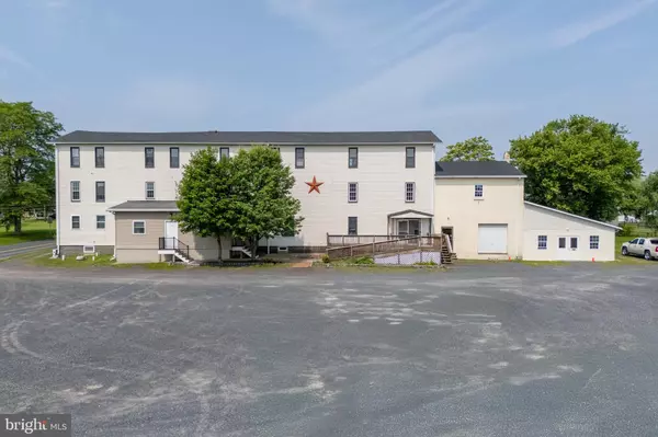 97 RIDGE RD #3RD FLOOR - B, Telford, PA 18969