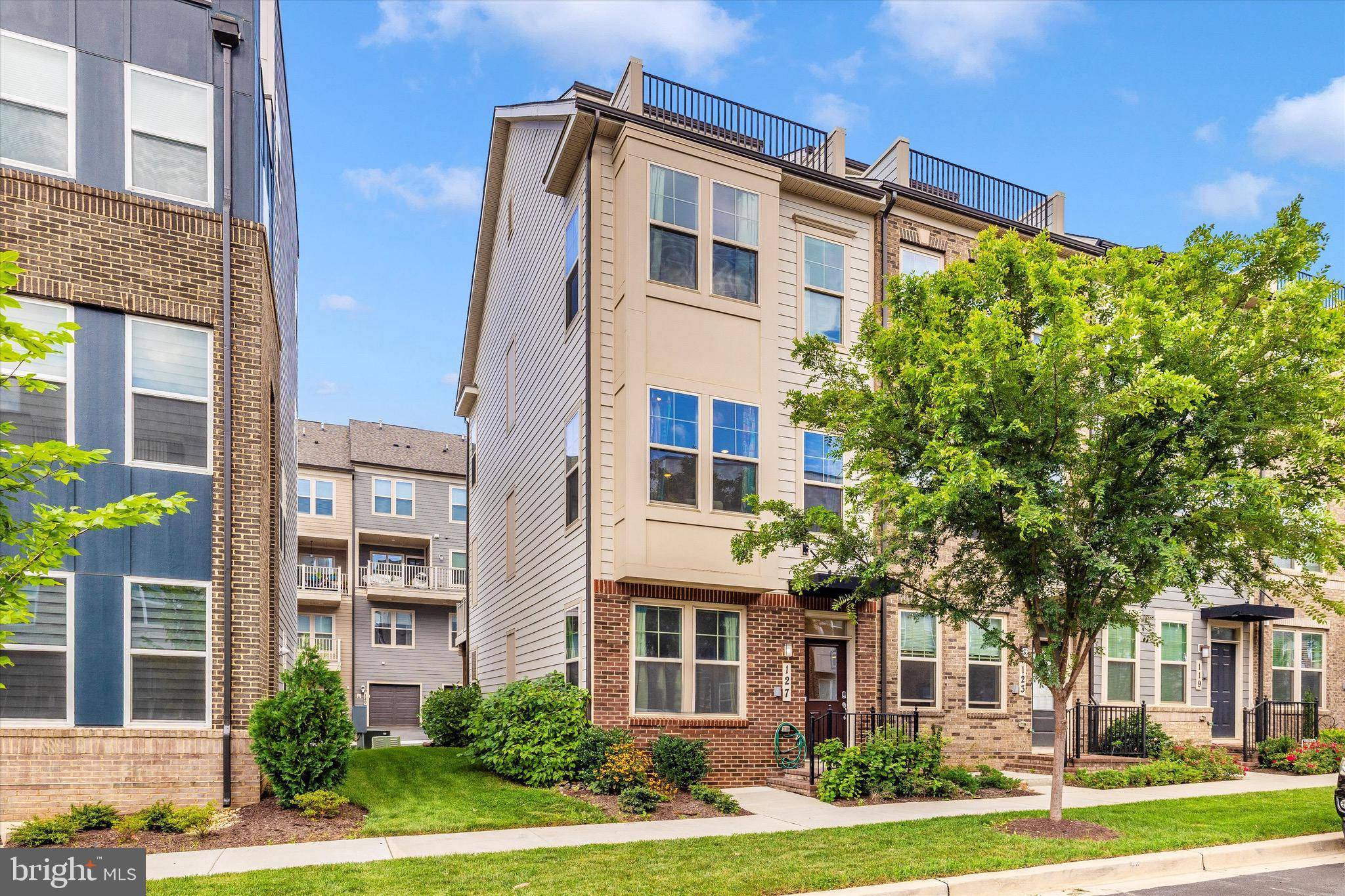 127 DICKENSON DR, Gaithersburg, MD 20878