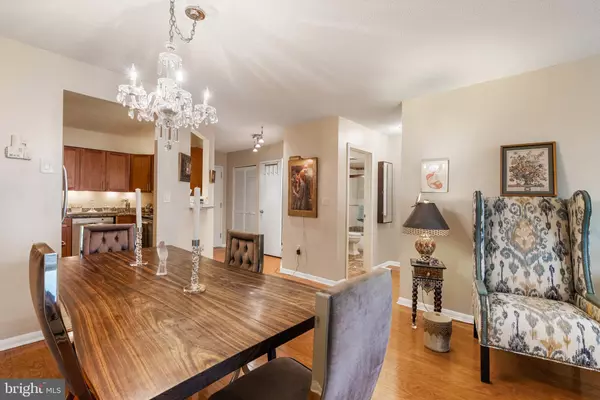 Philadelphia, PA 19106,233 S 6TH ST #704