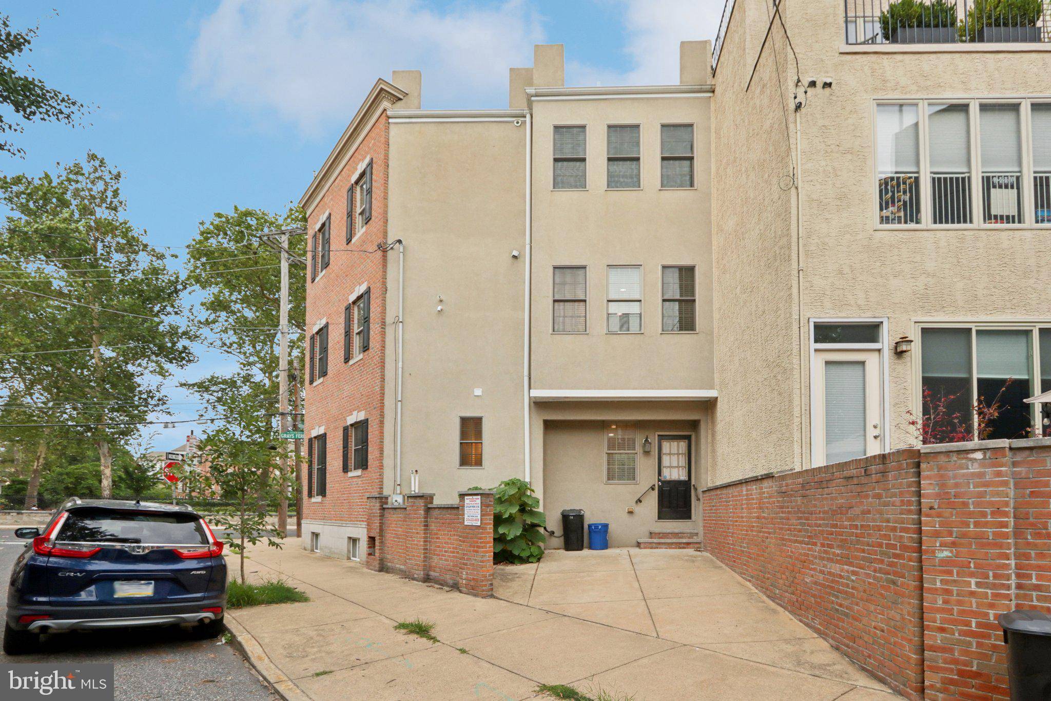 Philadelphia, PA 19146,2423 GRAYS FERRY AVE